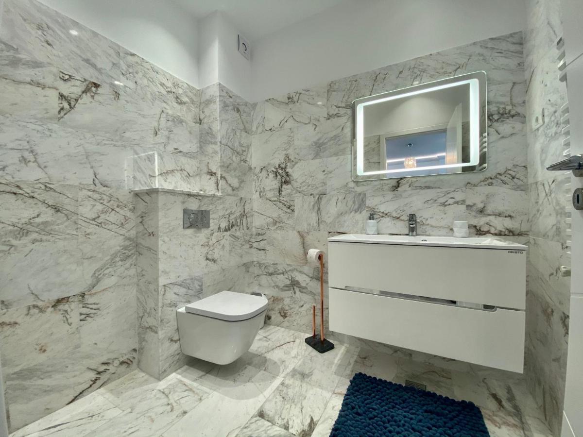 Valy Apartments Summerland 마마이아 외부 사진