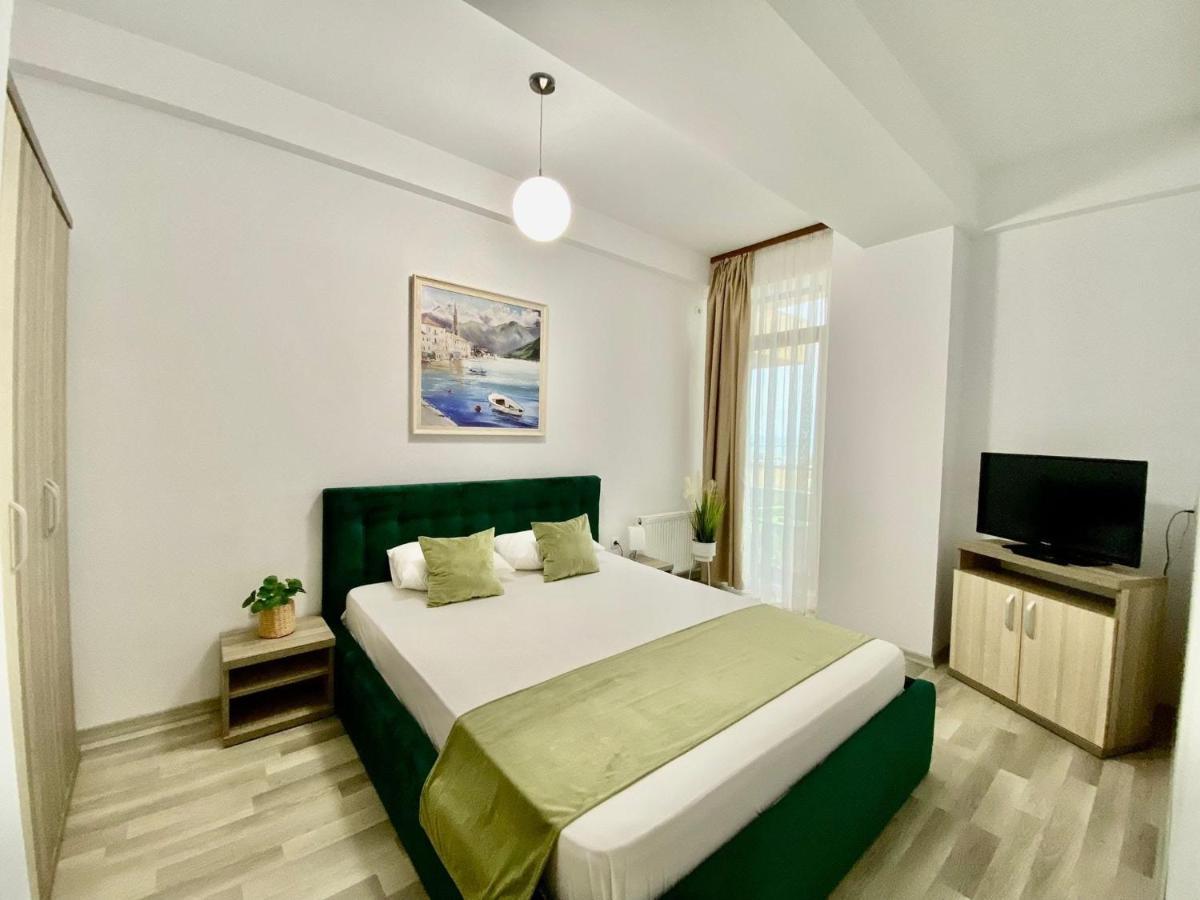 Valy Apartments Summerland 마마이아 외부 사진